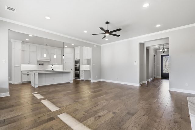 287 Paluxy Street, Burleson, TX 76028