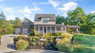 279 Serenity Drive, Harriman, TN 37748