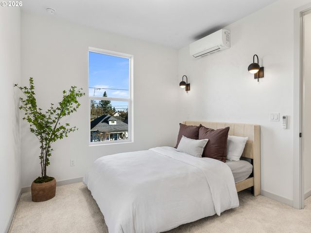 7468 Se Tolman St, Portland, OR 97206