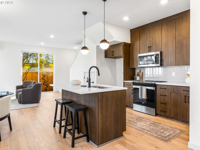 7468 Se Tolman St, Portland, OR 97206