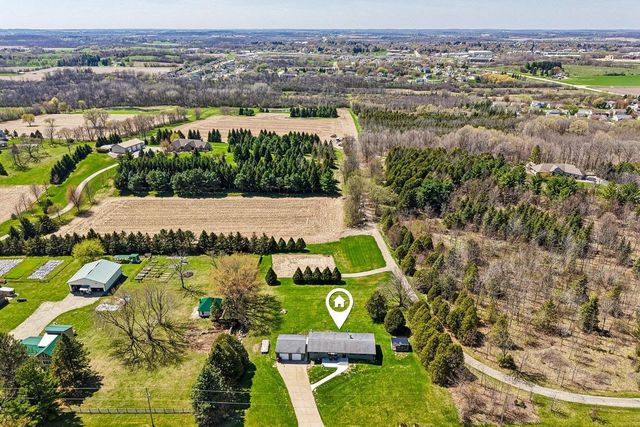 N6297 Christberg ROAD, Johnson Creek, WI 53038