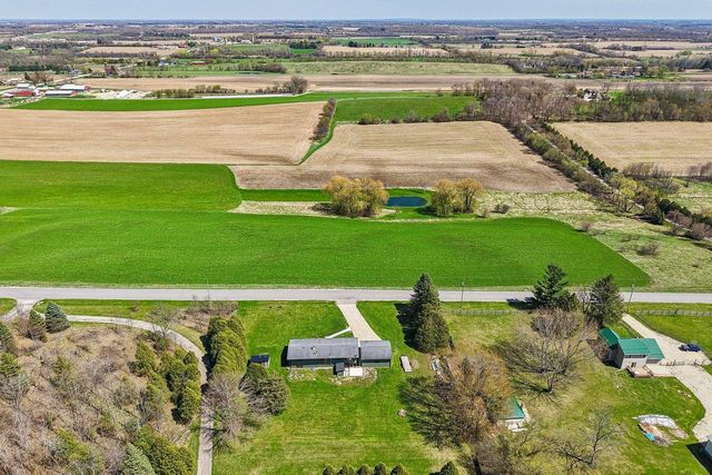 N6297 Christberg ROAD, Johnson Creek, WI 53038
