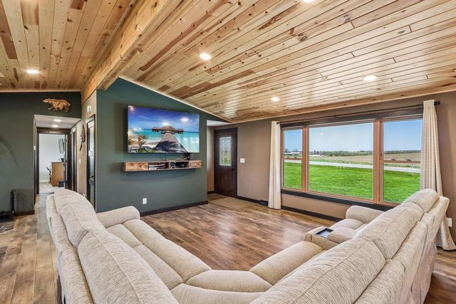 N6297 Christberg ROAD, Johnson Creek, WI 53038