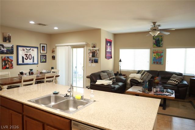 2851 Rough Green Street, Las Vegas, NV 89117