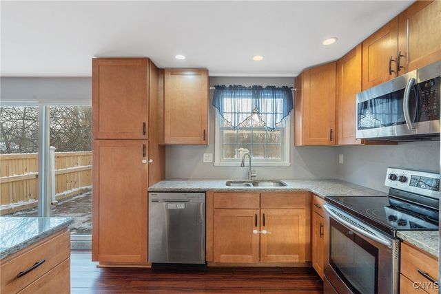 142 Dorando, Salina, NY 13090