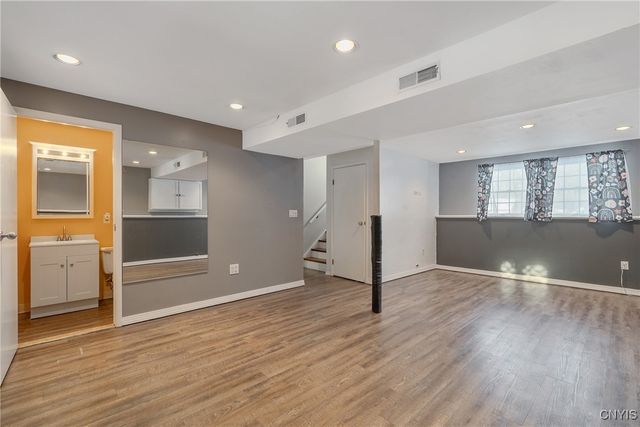 142 Dorando, Salina, NY 13090