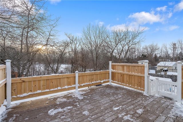 142 Dorando, Salina, NY 13090