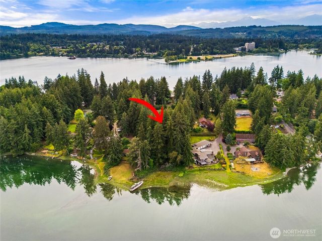 2774 Marine Drive, Bremerton, WA 98312