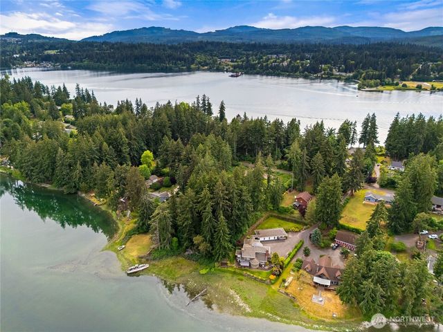 2774 Marine Drive, Bremerton, WA 98312