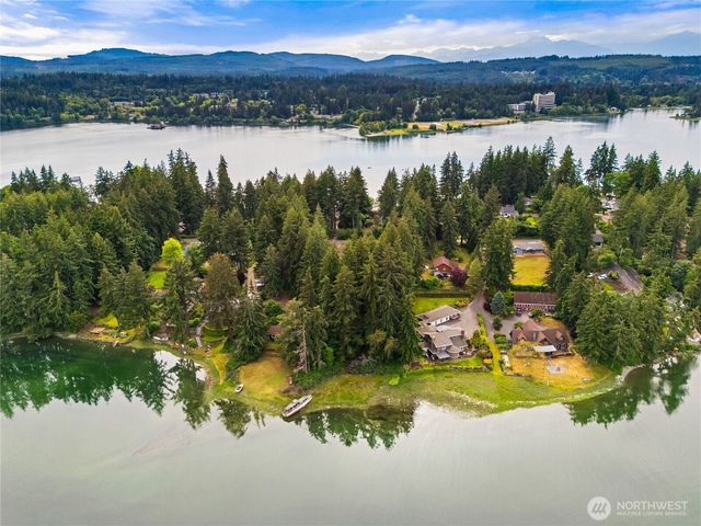 2774 Marine Drive, Bremerton, WA 98312