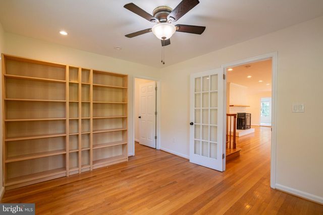 9300 ALLWOOD CT, Alexandria, VA 22309