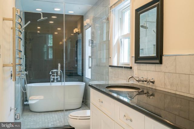 9300 ALLWOOD CT, Alexandria, VA 22309