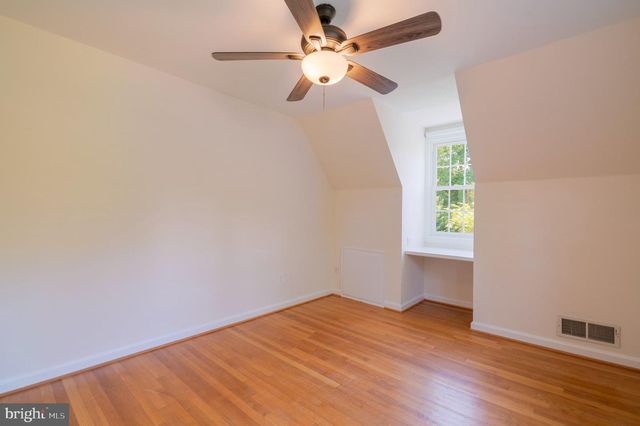 9300 ALLWOOD CT, Alexandria, VA 22309