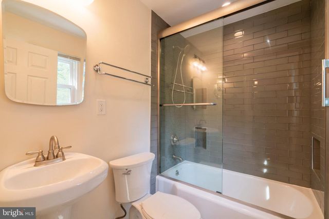 9300 ALLWOOD CT, Alexandria, VA 22309