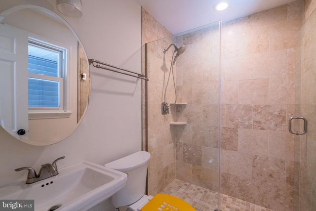 9300 ALLWOOD CT, Alexandria, VA 22309