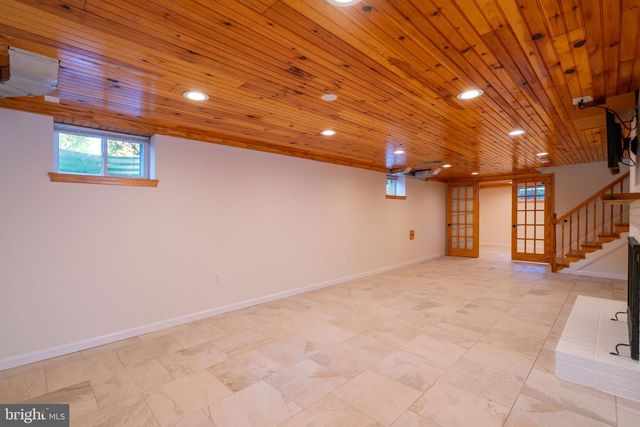 9300 ALLWOOD CT, Alexandria, VA 22309