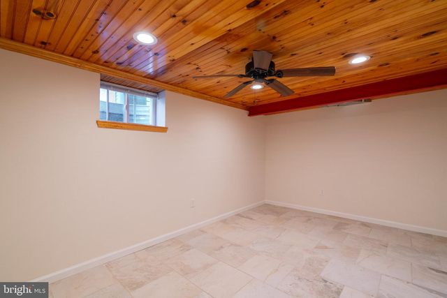 9300 ALLWOOD CT, Alexandria, VA 22309