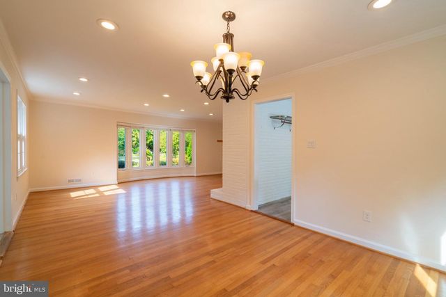 9300 ALLWOOD CT, Alexandria, VA 22309