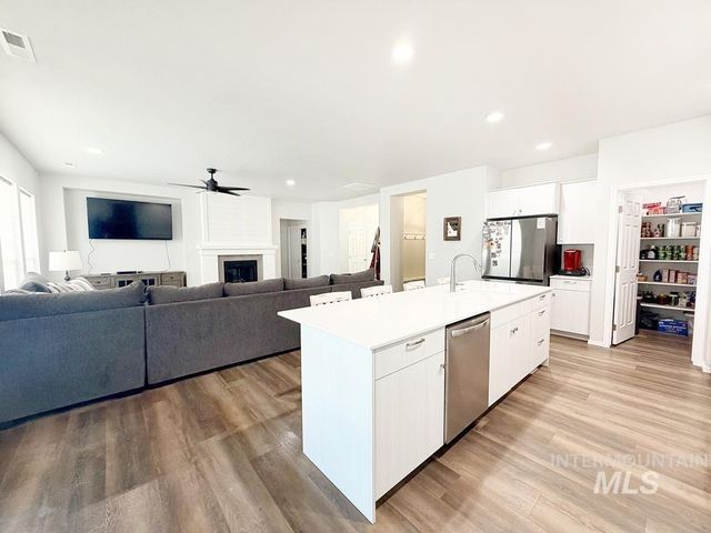 13694 Oliver Street, Caldwell, ID 83607