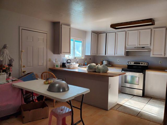 4232 77th St, Sacramento, CA 95820