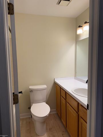 50101 S Horst Court, New Baltimore, MI 48047