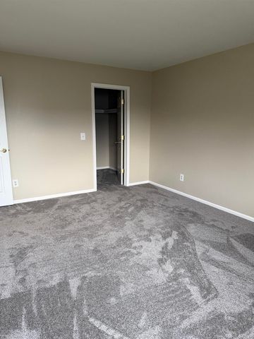 50101 S Horst Court, New Baltimore, MI 48047