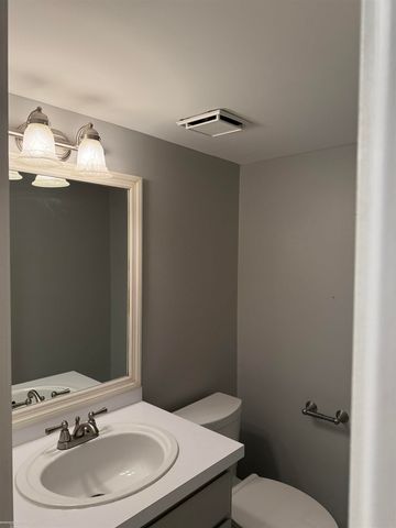 50101 S Horst Court, New Baltimore, MI 48047