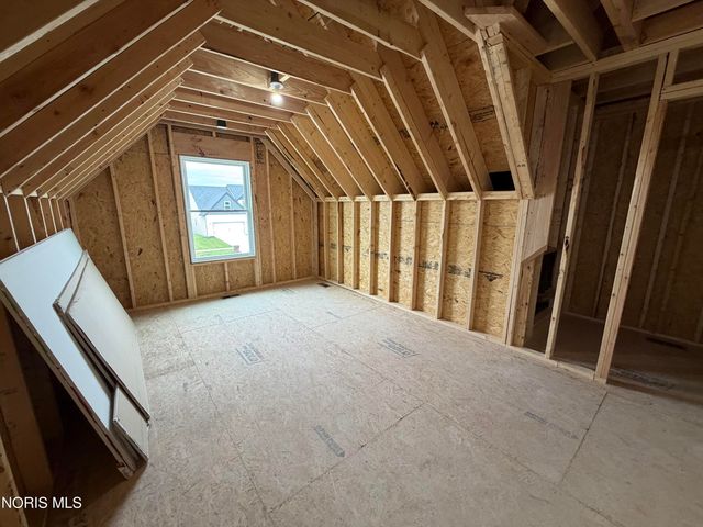 1812 Caleb Court, Waterville, OH 43566
