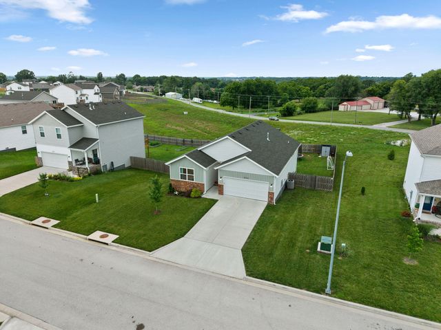503 N Pine Leaf Road, Nixa, MO 65714