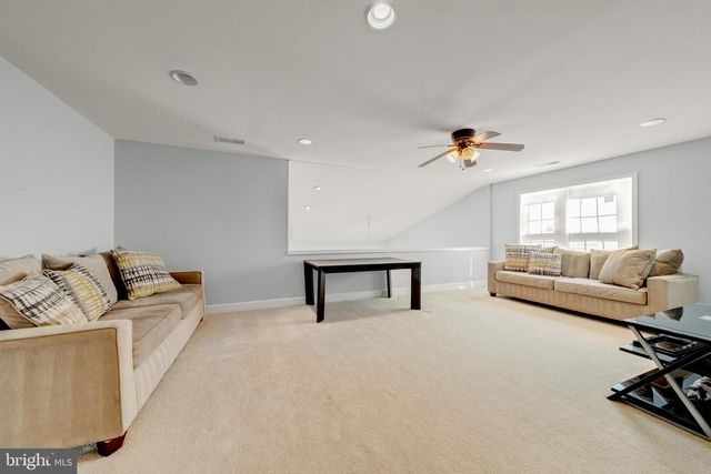 44400 SUNSET MAPLE DR, Ashburn, VA 20147