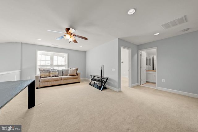 44400 SUNSET MAPLE DR, Ashburn, VA 20147
