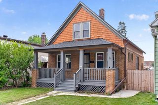 5264 S Packard AVENUE, Cudahy, WI 53110