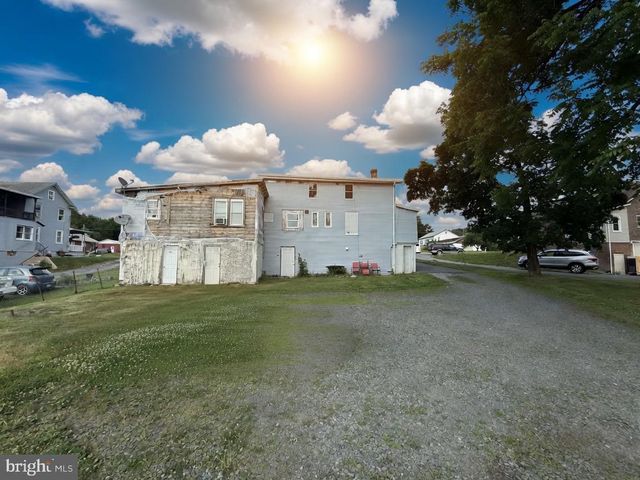 16541 POTTSVILLE PI, Hamburg, PA 19526