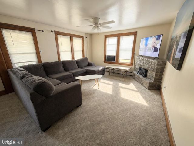 16541 POTTSVILLE PI, Hamburg, PA 19526