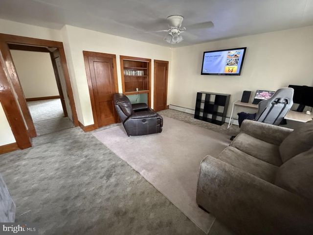 16541 POTTSVILLE PI, Hamburg, PA 19526