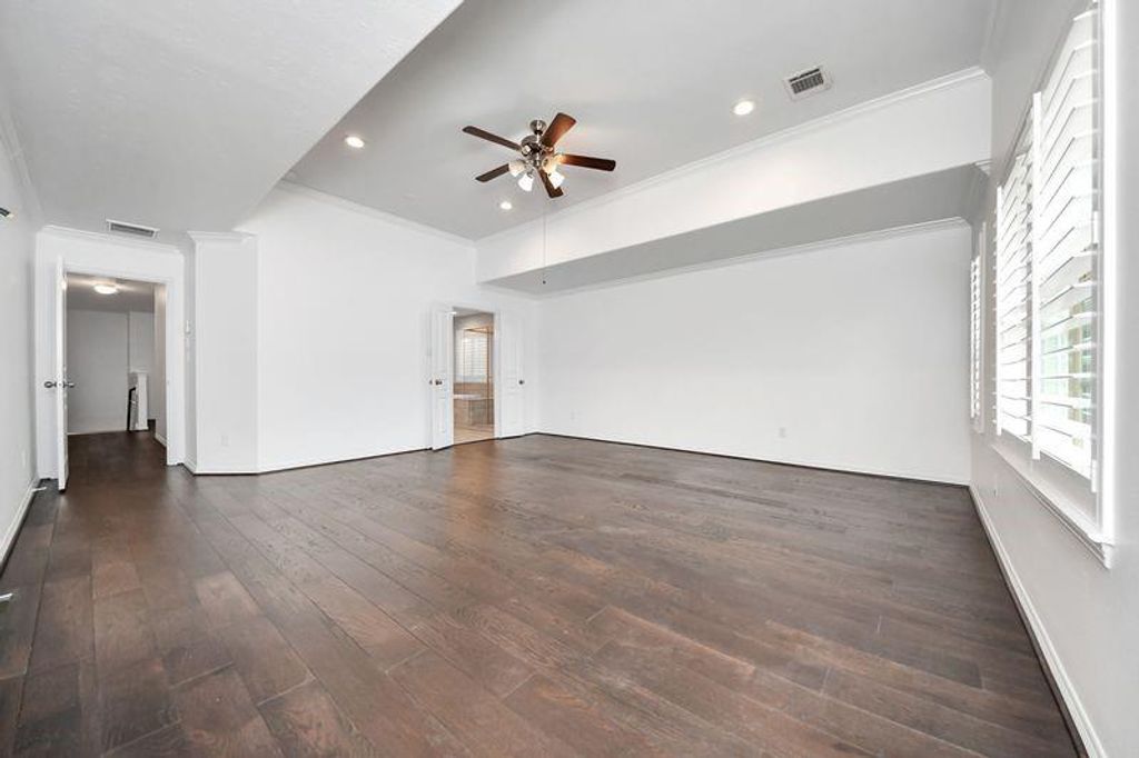 Image 17 of property listing at 4222 Drake Street, Houston, TX 77005