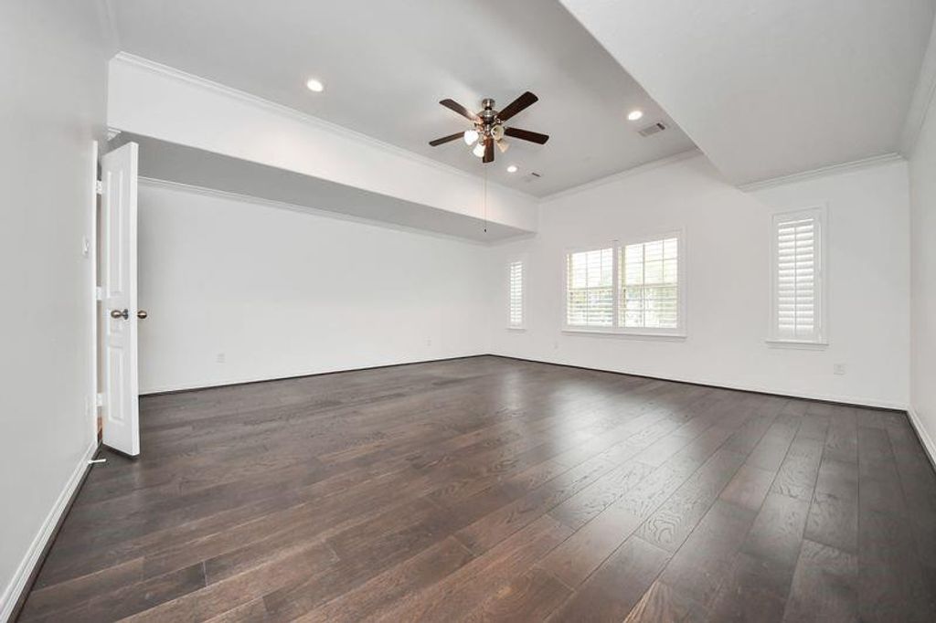 Image 18 of property listing at 4222 Drake Street, Houston, TX 77005
