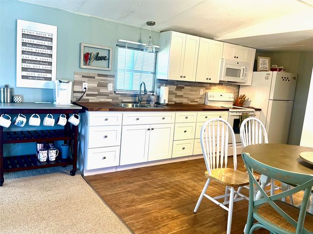 2334 Sanbar Road 96, Possum Kingdom Lake, TX 76449