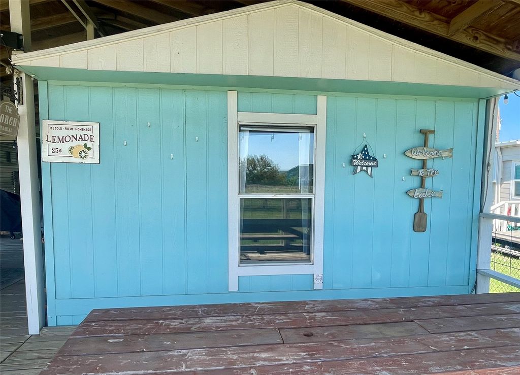 2334 Sanbar Road 96, Possum Kingdom Lake, TX 76449