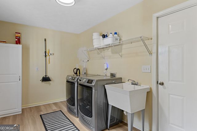 4983 Eagles Nest Court, Loganville, GA 30052