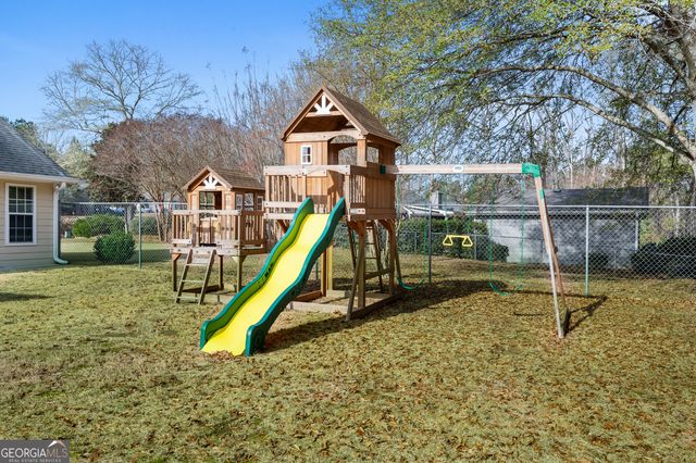 4983 Eagles Nest Court, Loganville, GA 30052