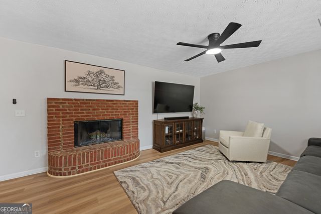 4983 Eagles Nest Court, Loganville, GA 30052