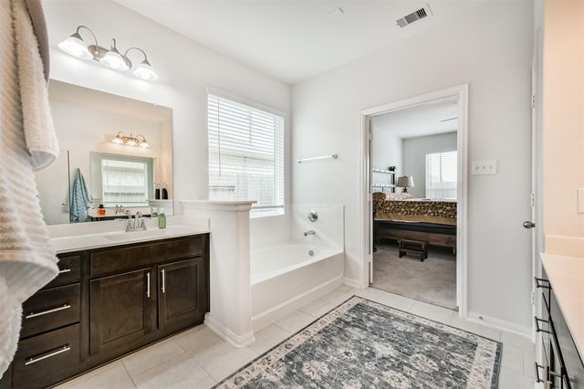 4623 Painted Bunting Lane, Baytown, TX 77521