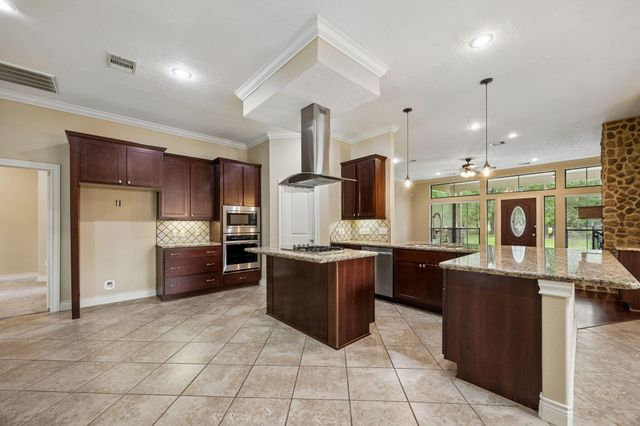 84 Private Road 635, Dayton, TX 77535