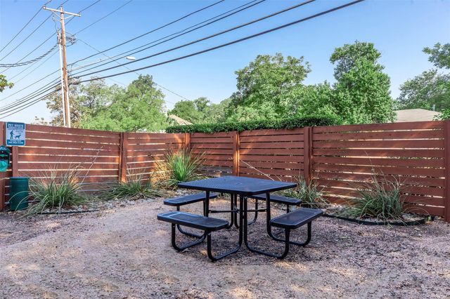 4415 Avenue B 104, Austin, TX 78751