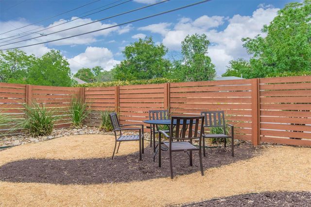 4415 Avenue B 104, Austin, TX 78751