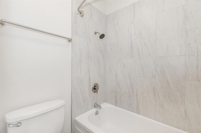 4415 Avenue B 104, Austin, TX 78751