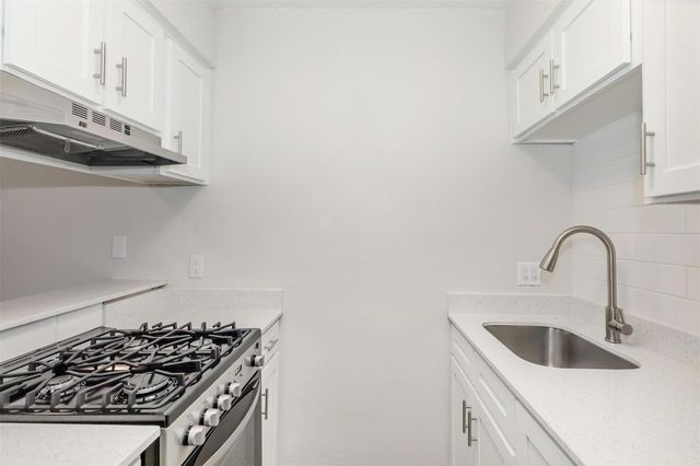4415 Avenue B 104, Austin, TX 78751