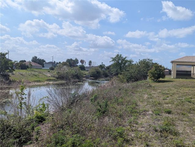 1402 NE 14 ave, Cape Coral, FL 33909