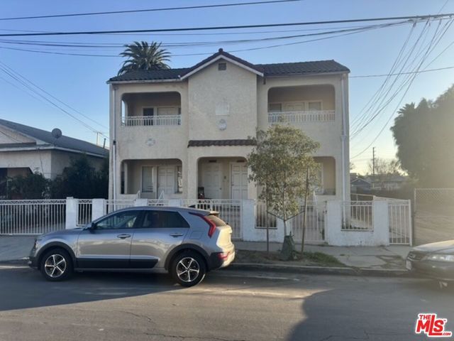 1452 W 35th Street, Los Angeles, CA 90018